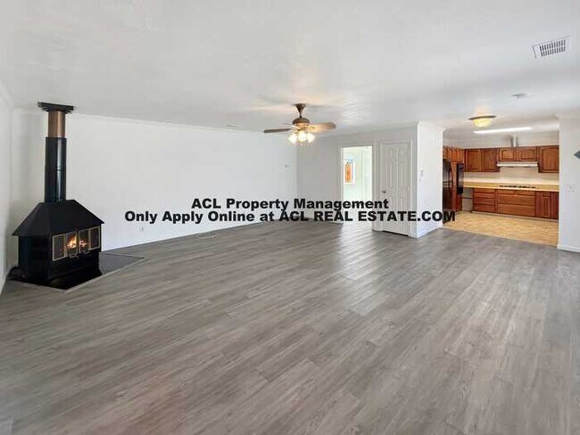 Foto del edificio - **WE DO NOT ADVERTISE ON CRAIGSLIST OR FACEBOOK MARKETPLACE**