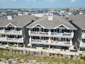 Building Photo - 1051 Oceanfront