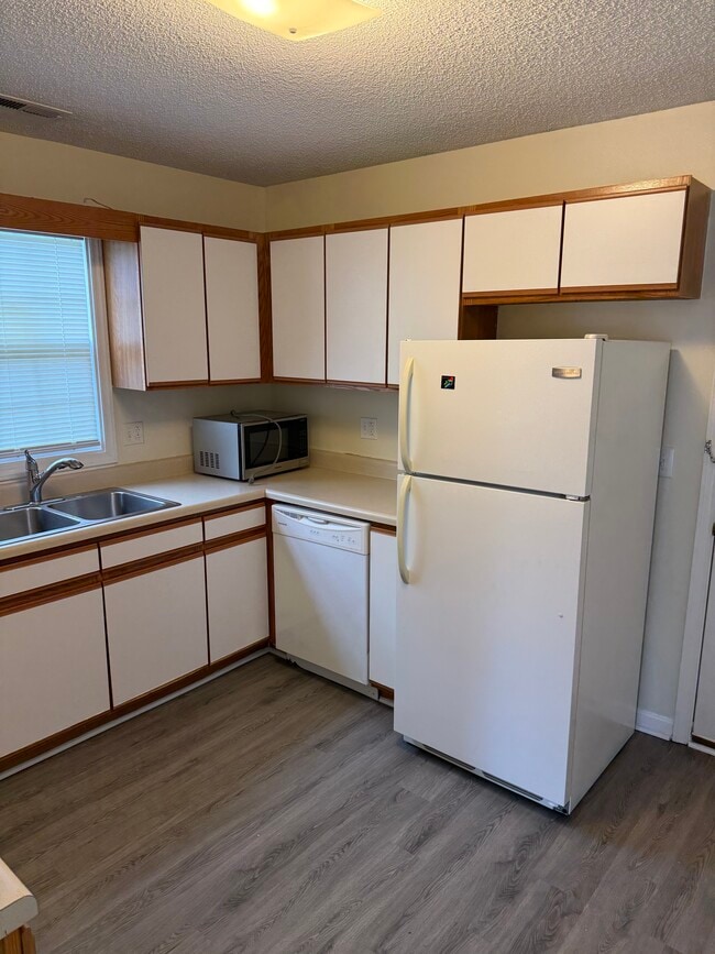 Building Photo - 2831A Bobwhite Cir