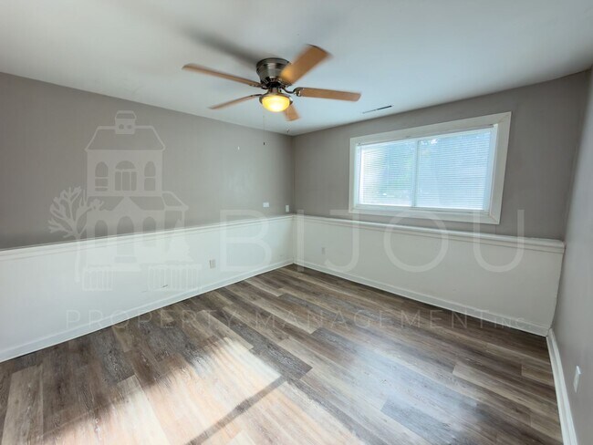 Foto del edificio - 2224 Cooper Ave