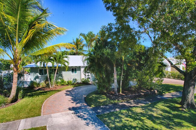 Building Photo - 509 Lighthouse Dr