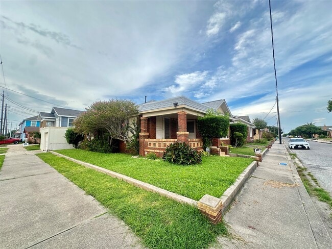 Foto del edificio - 3828 Avenue S 1/2