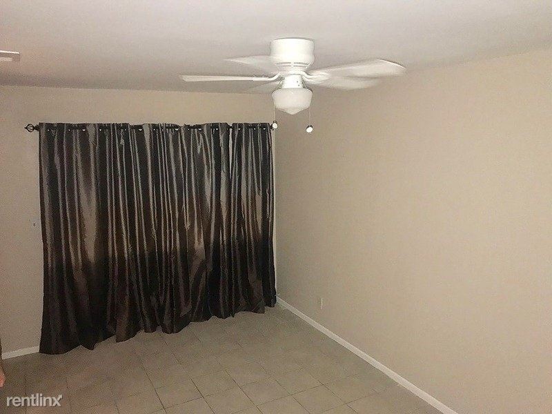 Primary Photo - 11627 Coldbrook Ave