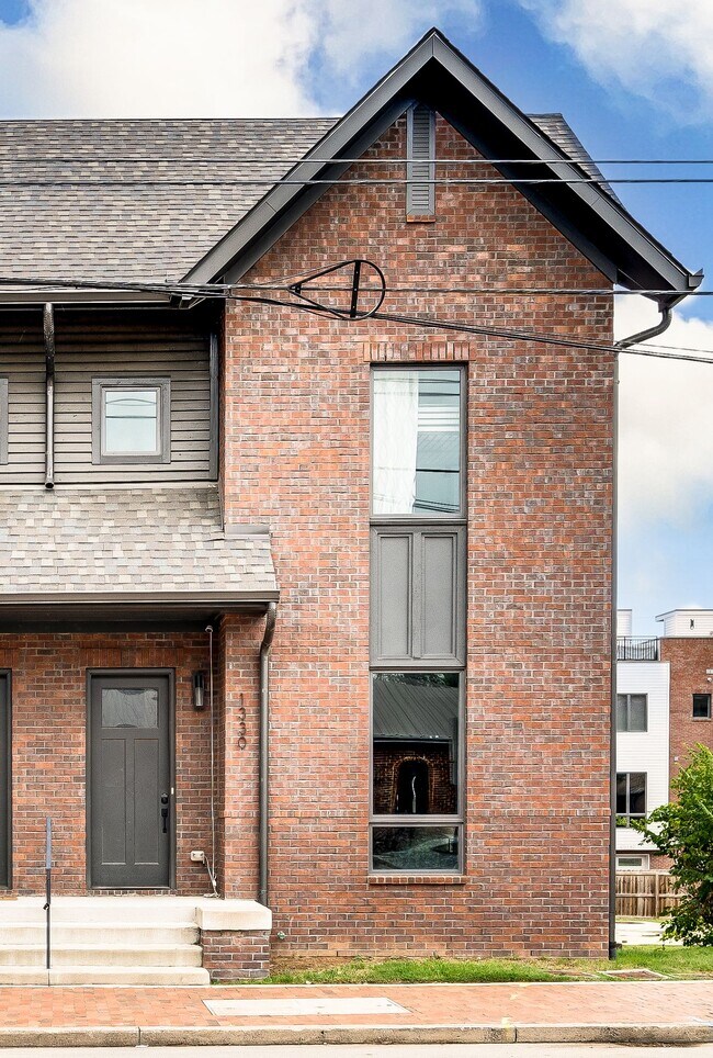 Foto del edificio - 1330 3rd Ave N