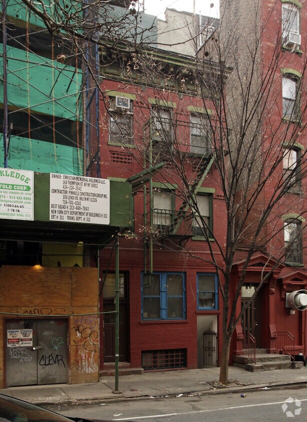 Foto del edificio - 166 Thompson St