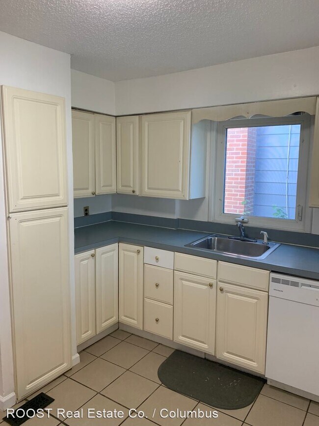 Foto del edificio - 3 br, 1 bath House - 831 S Hague Avenue