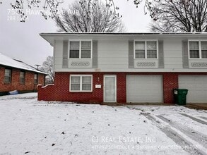 Building Photo - 7505 Hawthorne Ave