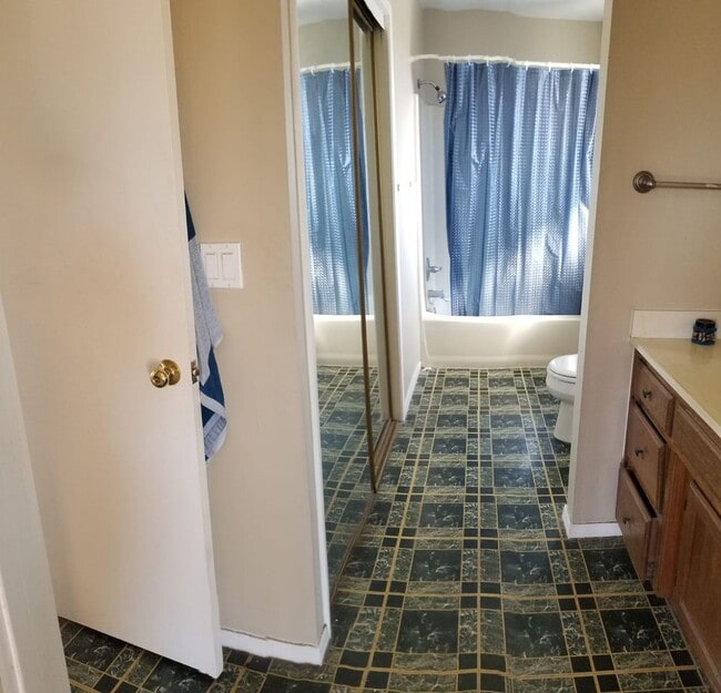Building Photo - 2-Bedroom Home with Balcony in Orcutt – Pe...