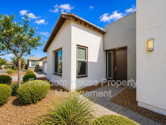 Building Photo - 4882 E Beacon Ridge Dr