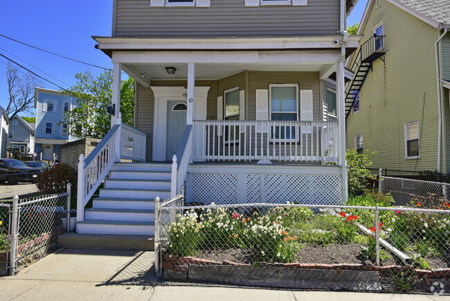 Building Photo - 10 Richfield St