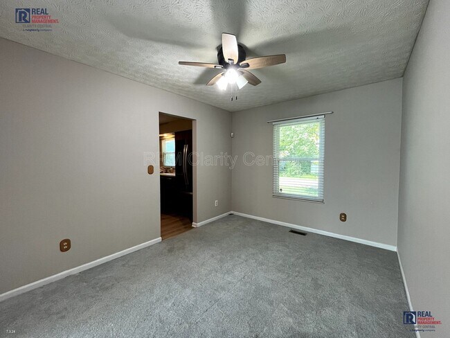 Foto del edificio - COMING SOON: Beautiful 4 Bed, 2.5 Bath Hou...