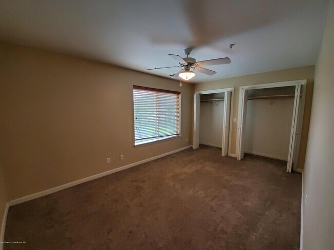 Foto del edificio - 796 Castle Valley Blvd