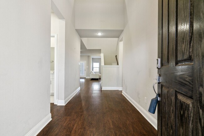 Building Photo - 2321 Mount Olive Ln