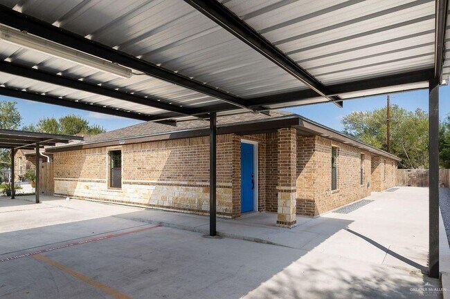 Building Photo - 2118 Earth Ln