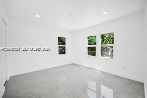 Building Photo - 1301 Sharar Ave