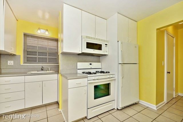 Building Photo - 8118 Kolmar Ave