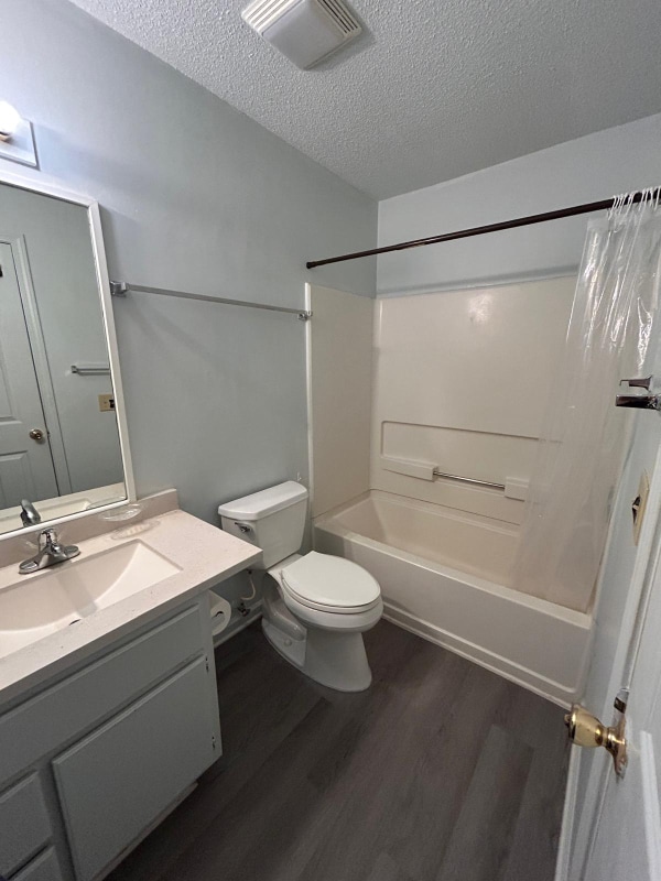 Building Photo - 101 Magnolia Plantation Ct