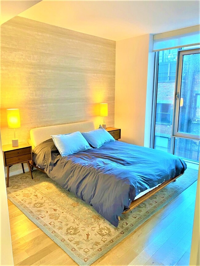 MASTER-BEDROOM - 50 Franklin St