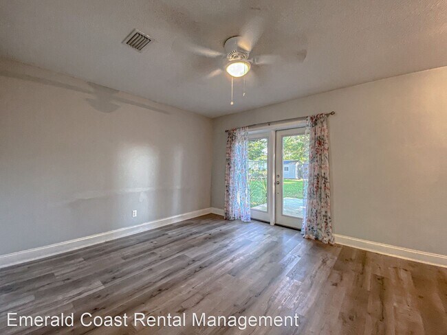 Building Photo - 4 br, 2 bath House - 510 Surrey Street