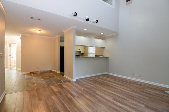 Photo - 313 Yorkshire Cir Townhome