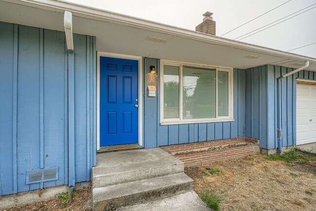 Foto del edificio - Charming, Recently Updated 3 Bed West Seat...