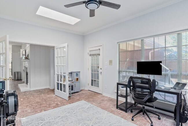 Foto del edificio - 7614 Millicent Way