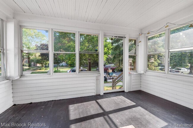 Foto del edificio - 520 E Hazelhurst St