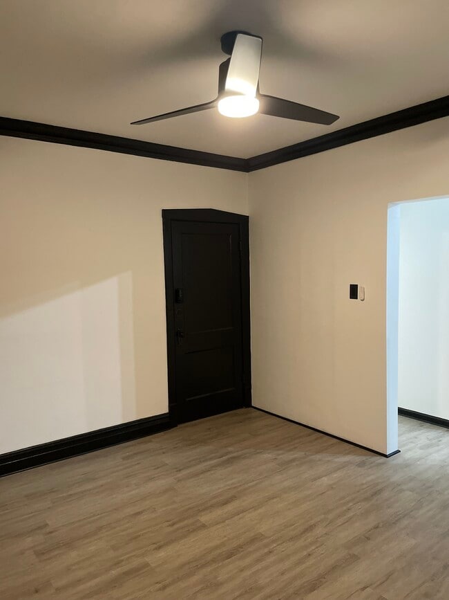 Building Photo - 1621 S 50th Ct