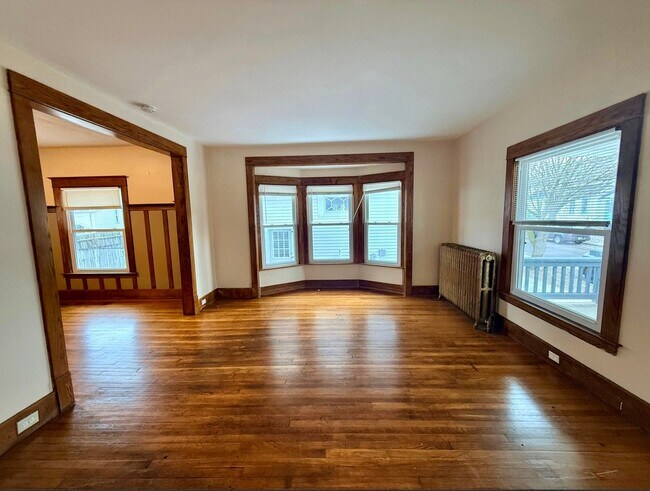 Foto del edificio - 4 Bedroom, 1.5 Bath Home – North East Grand Rapids