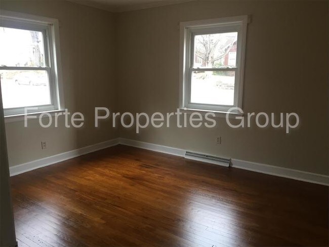 Building Photo - 329 N Bost St