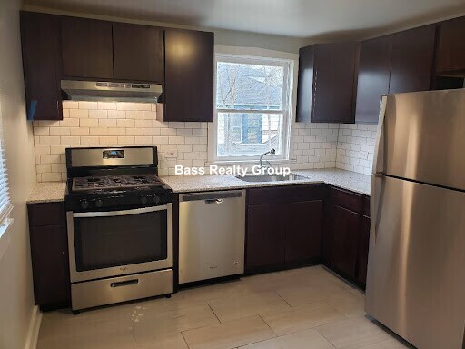 Foto del edificio - 1716 Brown Ave