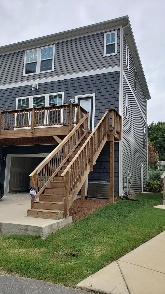 Building Photo - Room in Townhome on Sharonbrook Dr