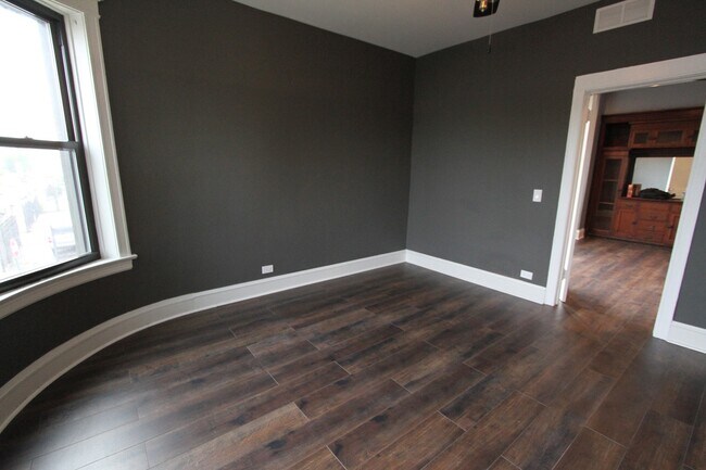 Foto del edificio - 6318 N Clark St