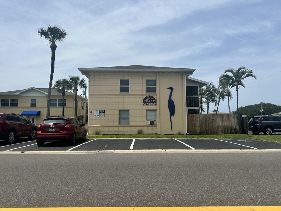 Primary Photo - 380 N Brevard Ave