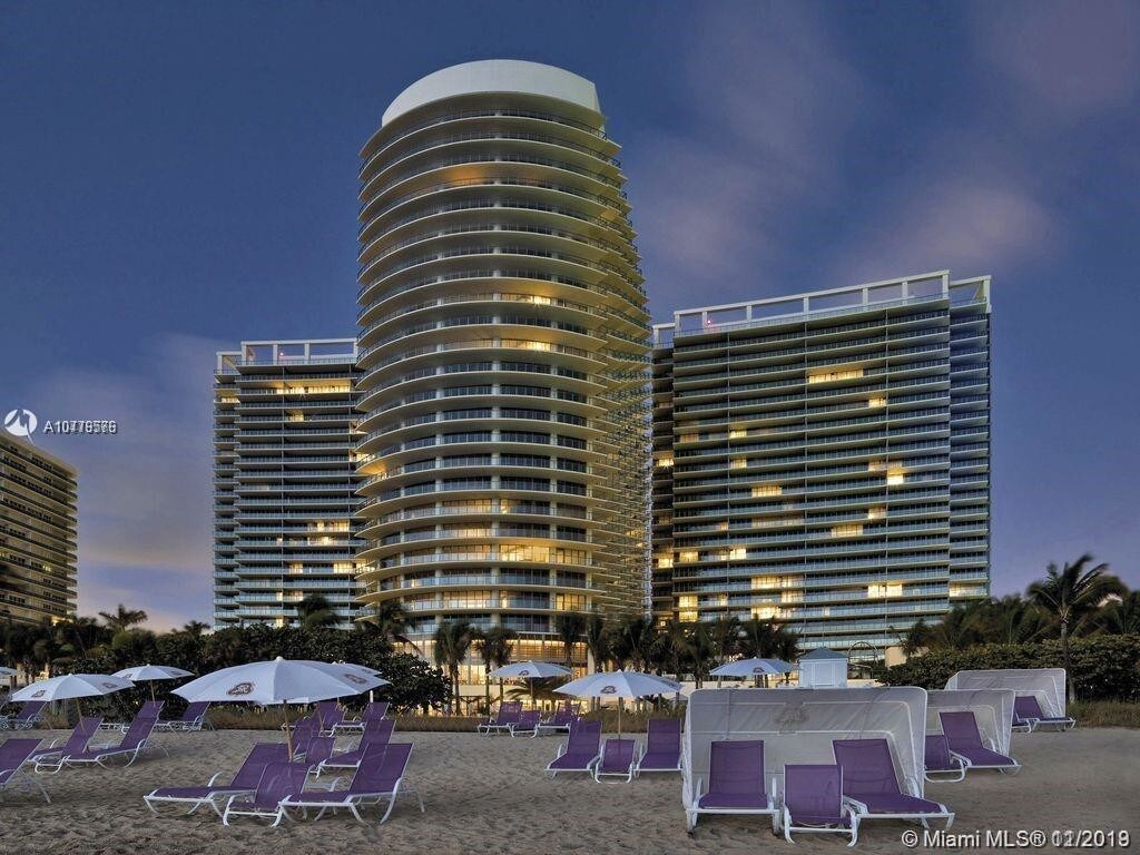 Primary Photo - 9703 Collins Ave