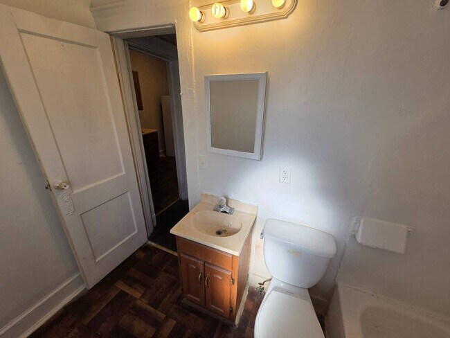 Foto del edificio - 536 E 117th St