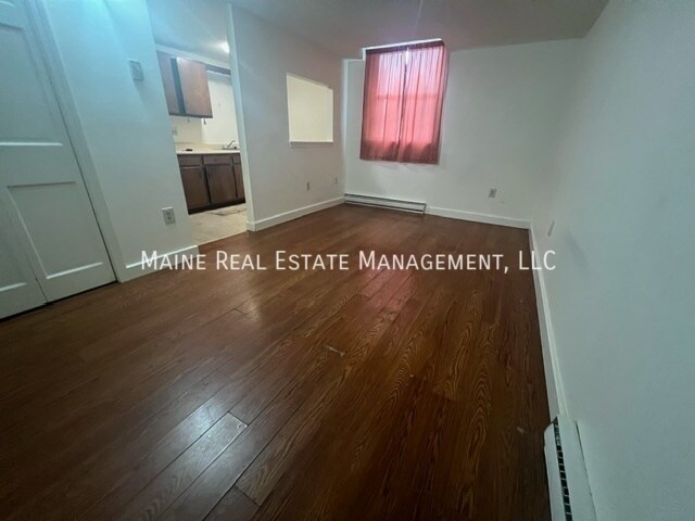 Building Photo - 29 Chamberlain St