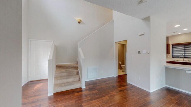 Building Photo - 1424 Bridle Wood Rd NE