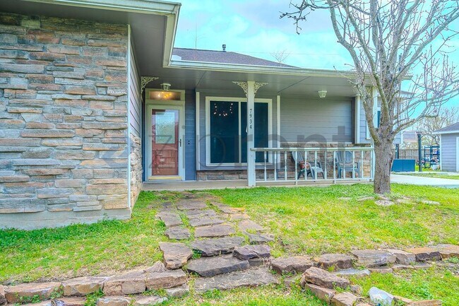 Foto del edificio - 7934 Round Rock Dr