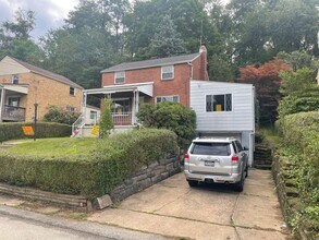 Building Photo - 123 MacFarlane Dr