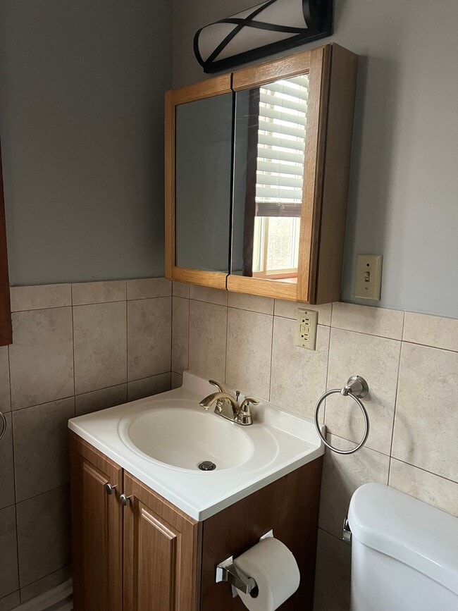 Foto del edificio - 1077 E Jersey St