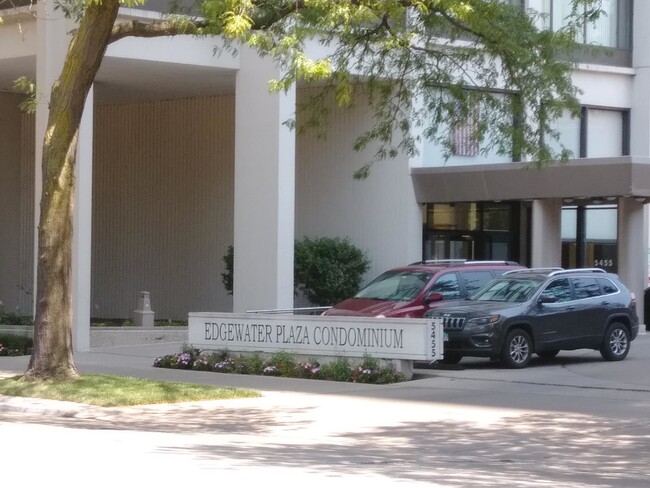 Foto del edificio - 5455 N Sheridan Rd