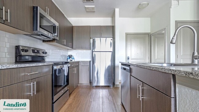 Foto del edificio - 10051 Perimeter Station Dr