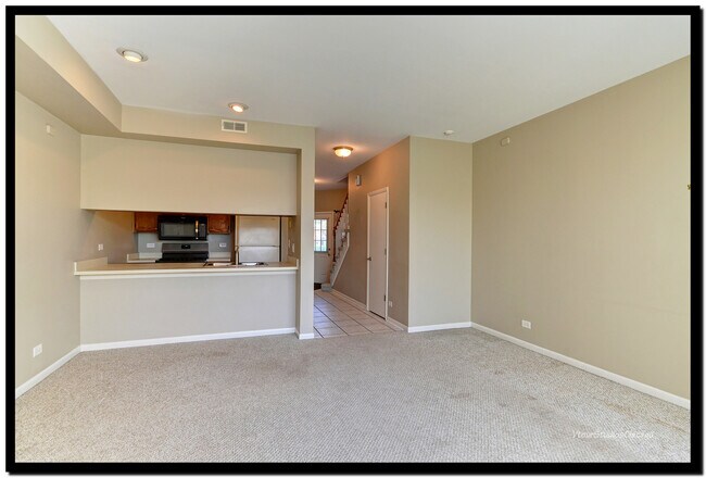 Building Photo - 1519 Darien Lake Dr
