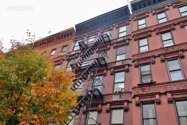 Building Photo - 120 E 116th St