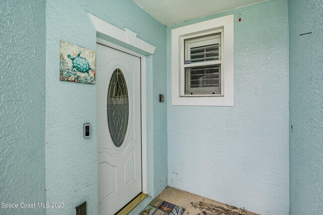 Foto del edificio - 8023 Magnolia Ave