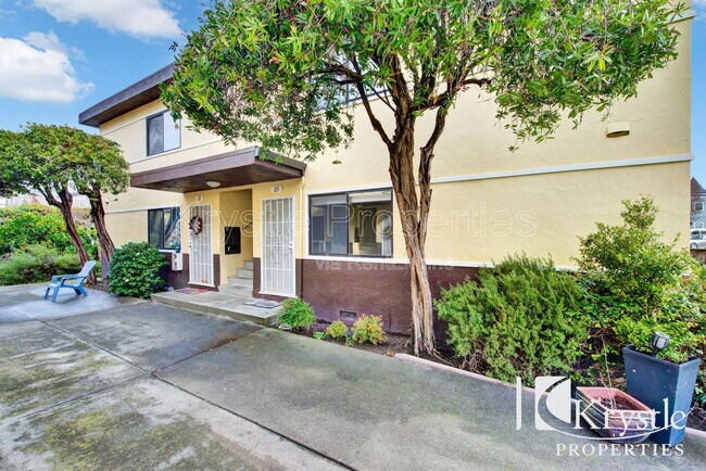 Foto del edificio - 133 W F St