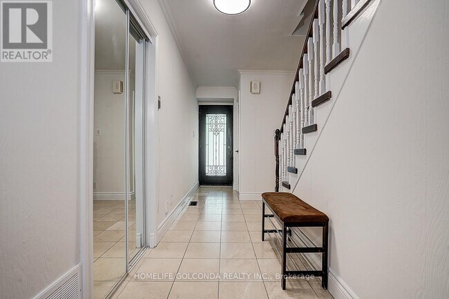 Building Photo - 1000 Bridletowne Cir