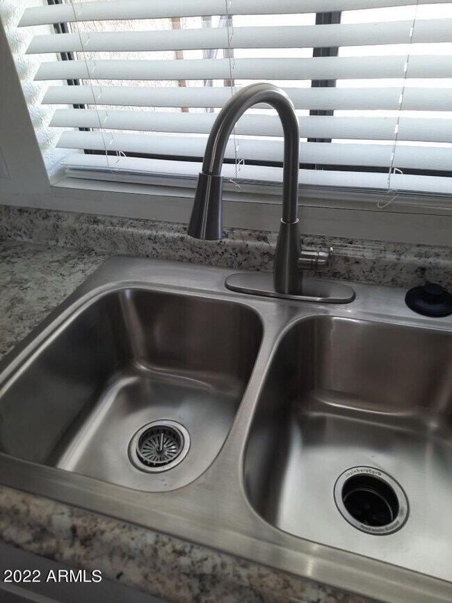 Foto del edificio - 4522 E Camino Cir