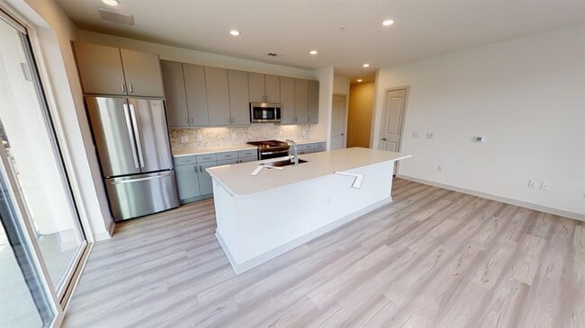 Foto del edificio - 3636 W Dallas St